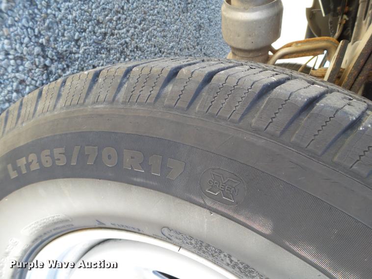 image for item L1633 2011 Ford F350 Super Duty Crew Cab pickup truck