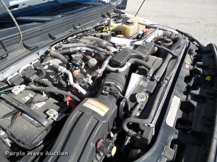 image for item L1633 2011 Ford F350 Super Duty Crew Cab pickup truck