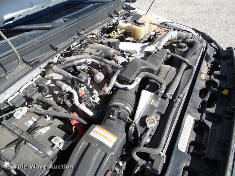 image for item L1633 2011 Ford F350 Super Duty Crew Cab pickup truck