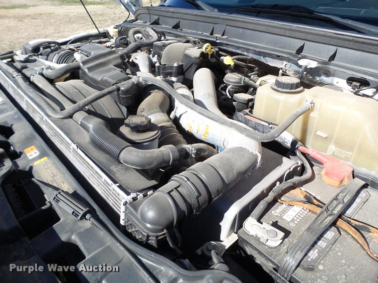 image for item L1633 2011 Ford F350 Super Duty Crew Cab pickup truck