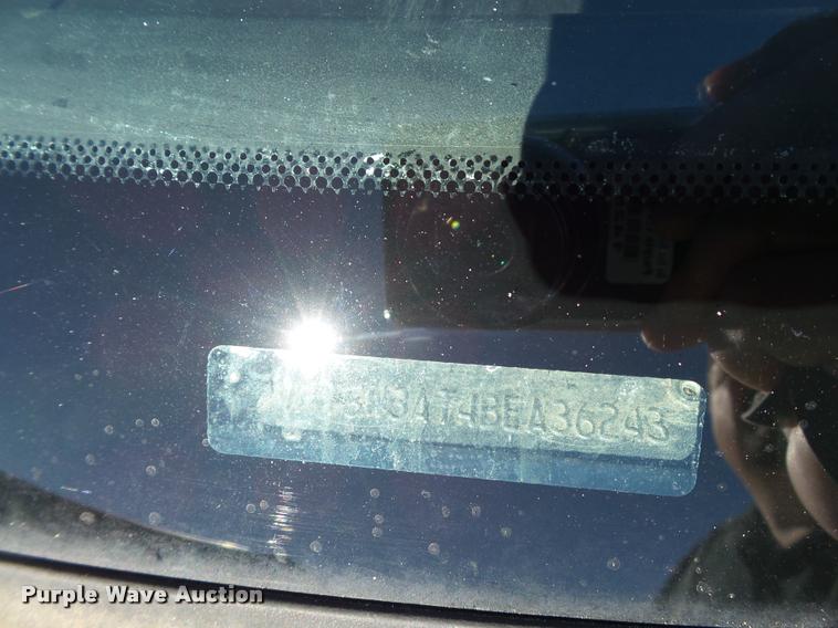 image for item L1633 2011 Ford F350 Super Duty Crew Cab pickup truck