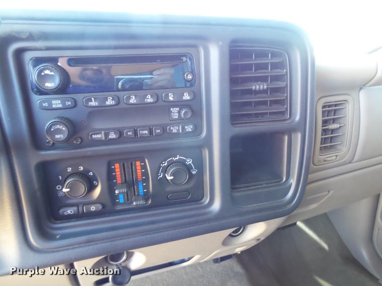 image for item L1657 2006 Chevrolet Silverado 1500 Ext. Cab pickup truck