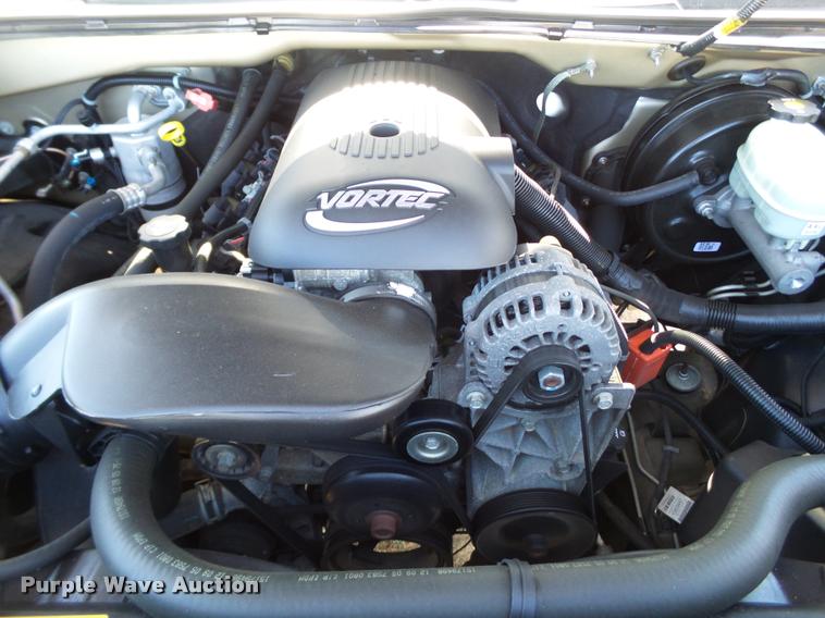 image for item L1657 2006 Chevrolet Silverado 1500 Ext. Cab pickup truck