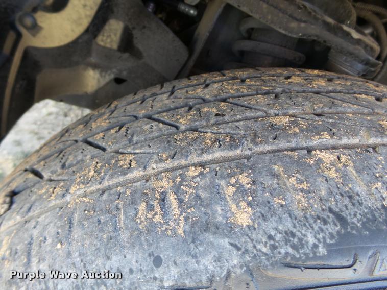 image for item L1658 2010 Ford Explorer SUV