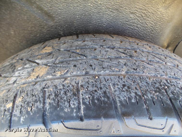 image for item L1658 2010 Ford Explorer SUV