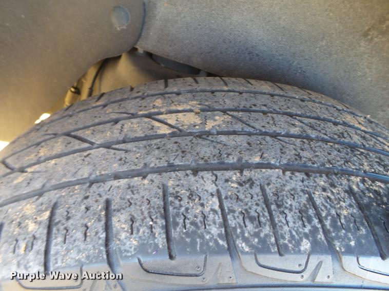 image for item L1658 2010 Ford Explorer SUV