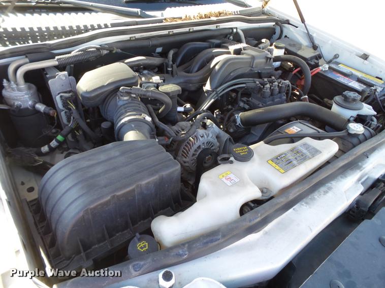 image for item L1658 2010 Ford Explorer SUV