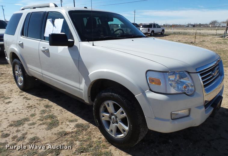 image for item L1659 2010 Ford Explorer SUV