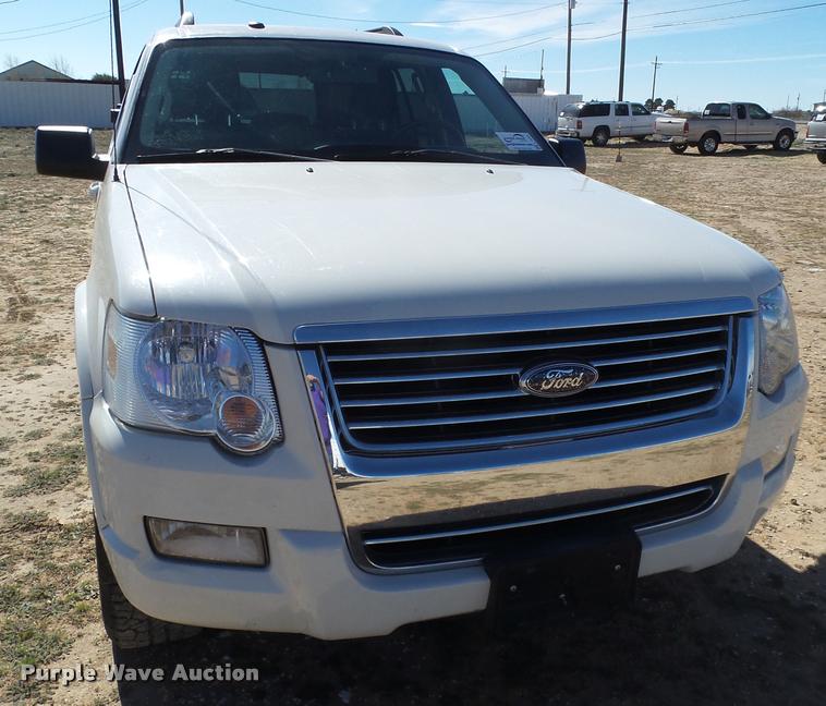 image for item L1659 2010 Ford Explorer SUV