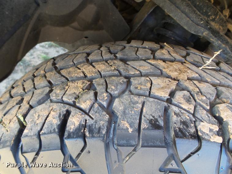 image for item L1659 2010 Ford Explorer SUV