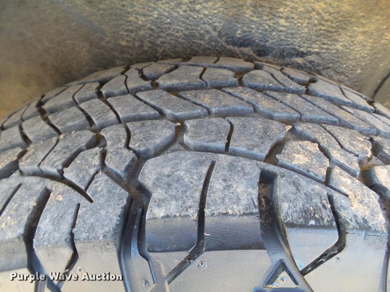 image for item L1659 2010 Ford Explorer SUV