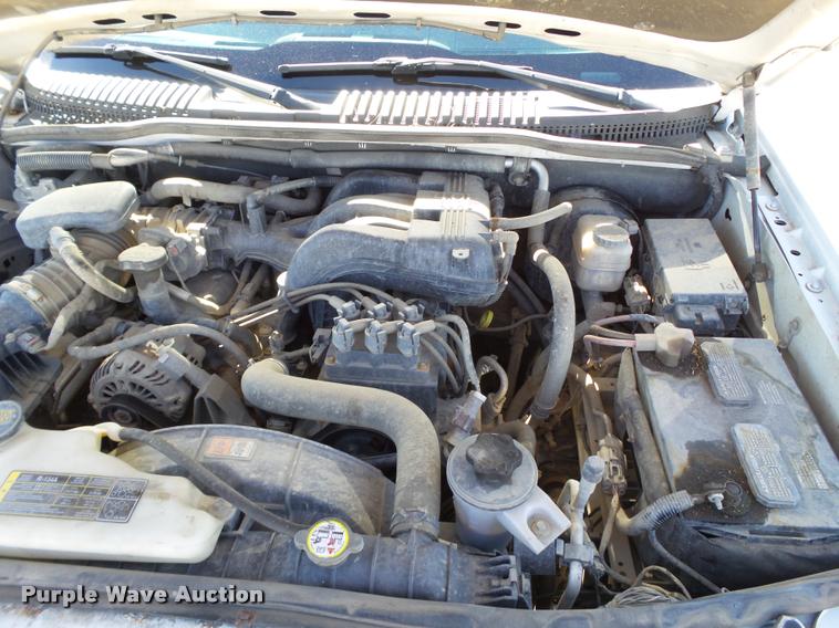 image for item L1659 2010 Ford Explorer SUV