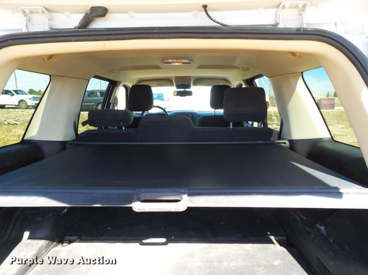 image for item L1659 2010 Ford Explorer SUV