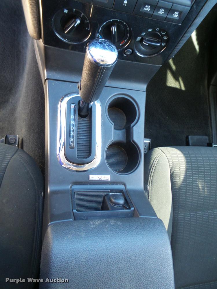 image for item L1659 2010 Ford Explorer SUV