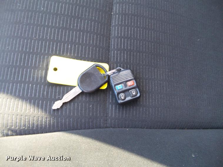 image for item L1659 2010 Ford Explorer SUV