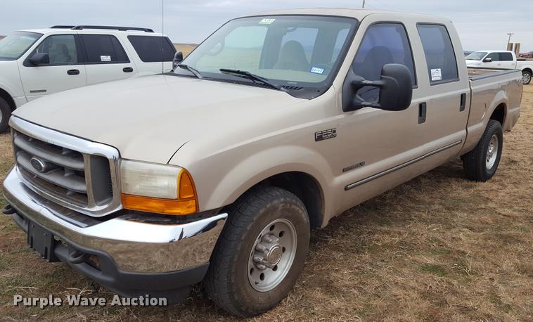 image for item L1732 1999 Ford F250 Super Duty Crew Cab pickup truck