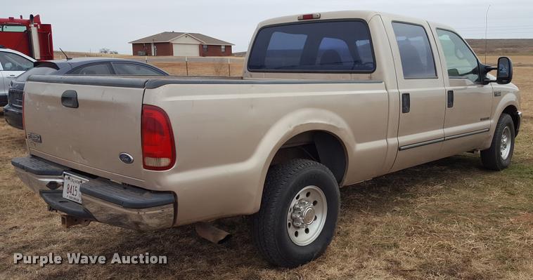 image for item L1732 1999 Ford F250 Super Duty Crew Cab pickup truck