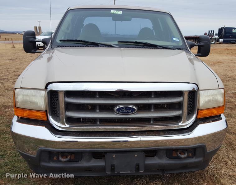 image for item L1732 1999 Ford F250 Super Duty Crew Cab pickup truck