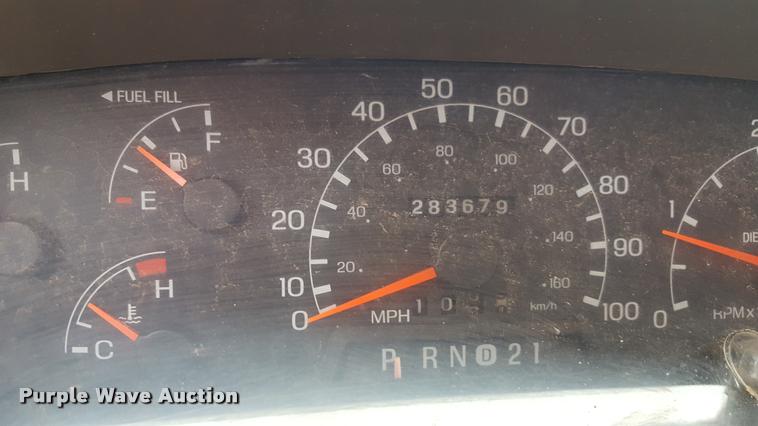 image for item L1732 1999 Ford F250 Super Duty Crew Cab pickup truck