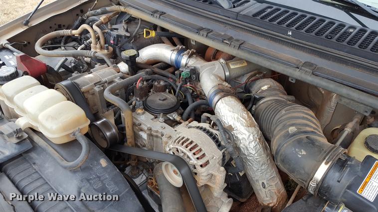 image for item L1732 1999 Ford F250 Super Duty Crew Cab pickup truck