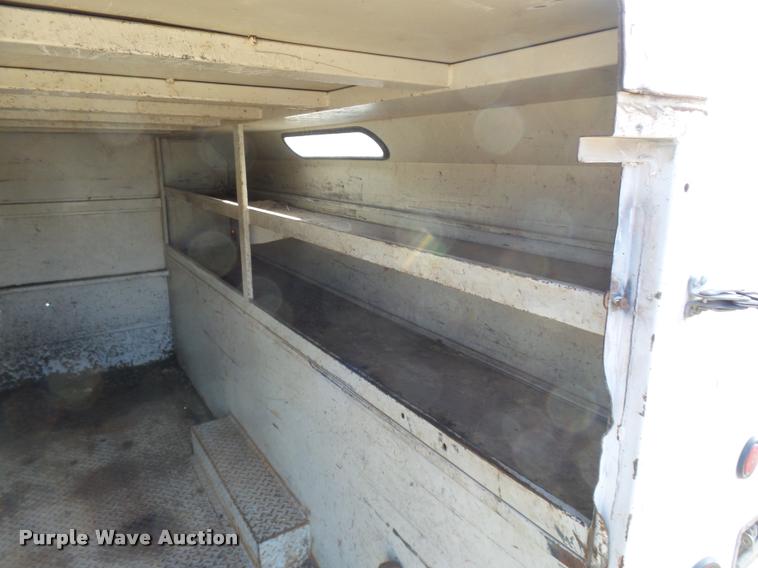 image for item L7211 2004 Ford F350 Super Duty XL utility truck