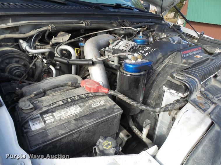 image for item L7211 2004 Ford F350 Super Duty XL utility truck