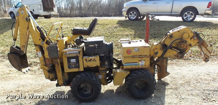 image for item L7214 1999 Vermeer LM42 vibratory plow