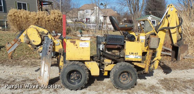 image for item L7214 1999 Vermeer LM42 vibratory plow