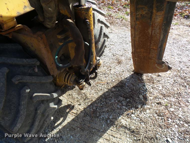 image for item L7214 1999 Vermeer LM42 vibratory plow