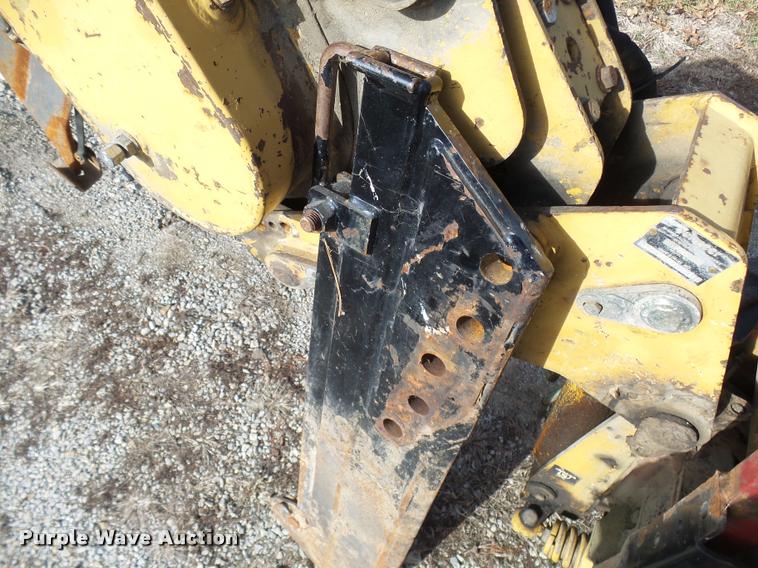 image for item L7214 1999 Vermeer LM42 vibratory plow