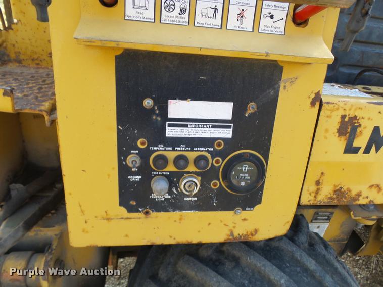 image for item L7214 1999 Vermeer LM42 vibratory plow