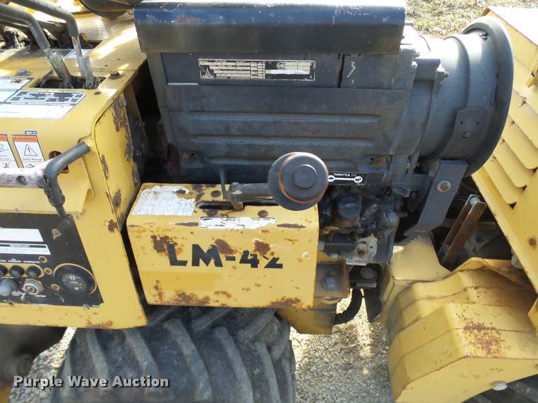 image for item L7214 1999 Vermeer LM42 vibratory plow