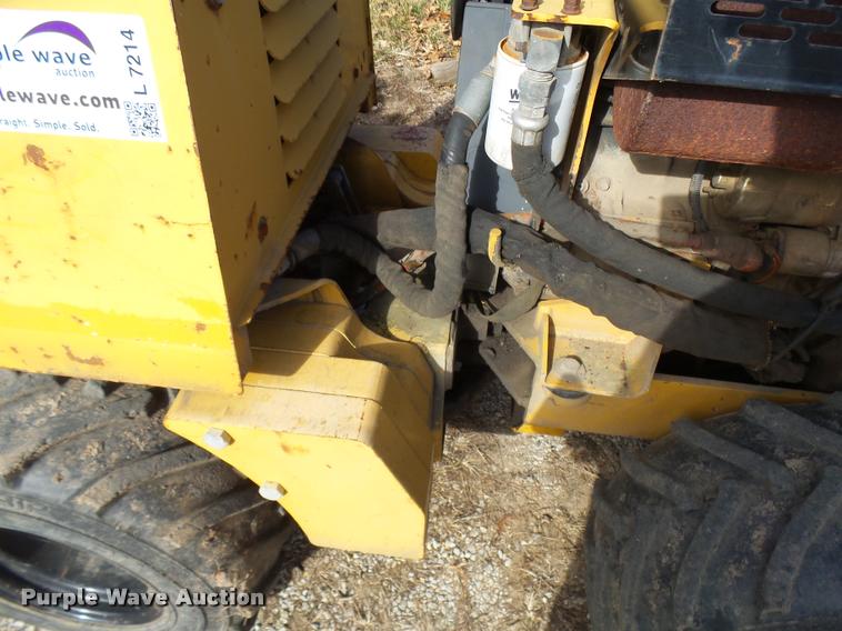 image for item L7214 1999 Vermeer LM42 vibratory plow