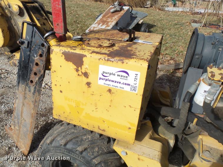 image for item L7214 1999 Vermeer LM42 vibratory plow