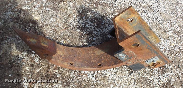 image for item L7214 1999 Vermeer LM42 vibratory plow