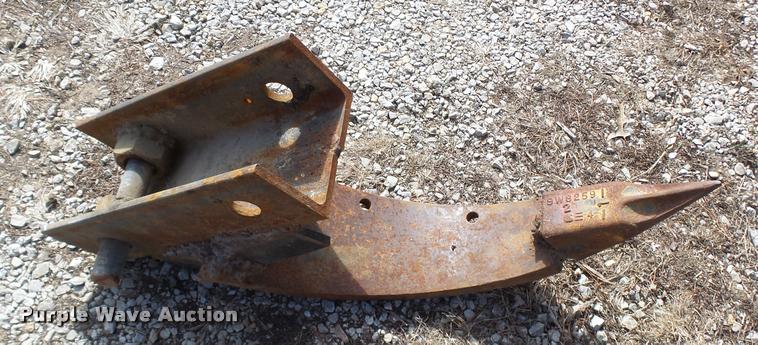 image for item L7214 1999 Vermeer LM42 vibratory plow