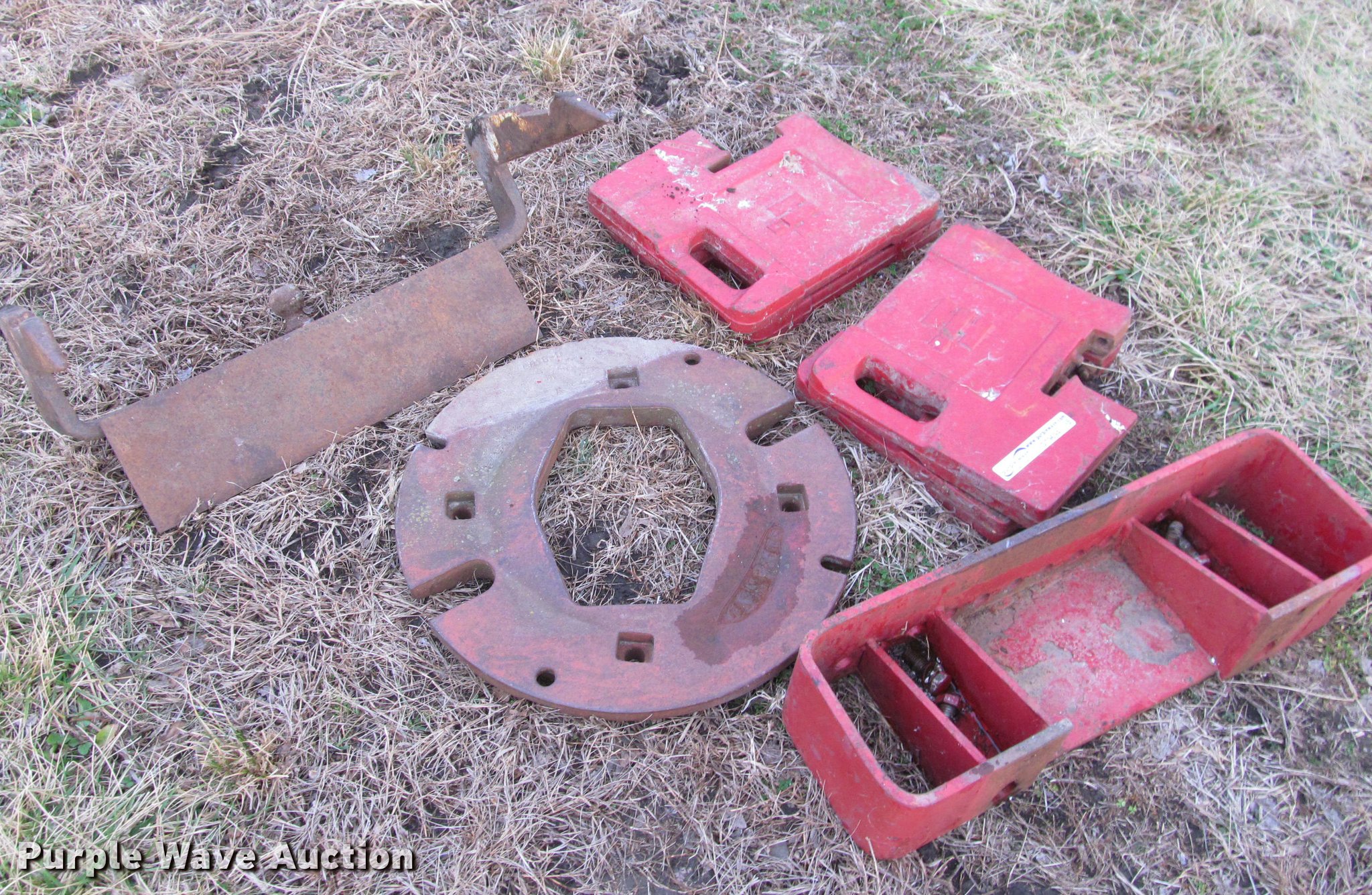 Tractor parts in Mayetta, KS Item DT9694 sold Purple Wave