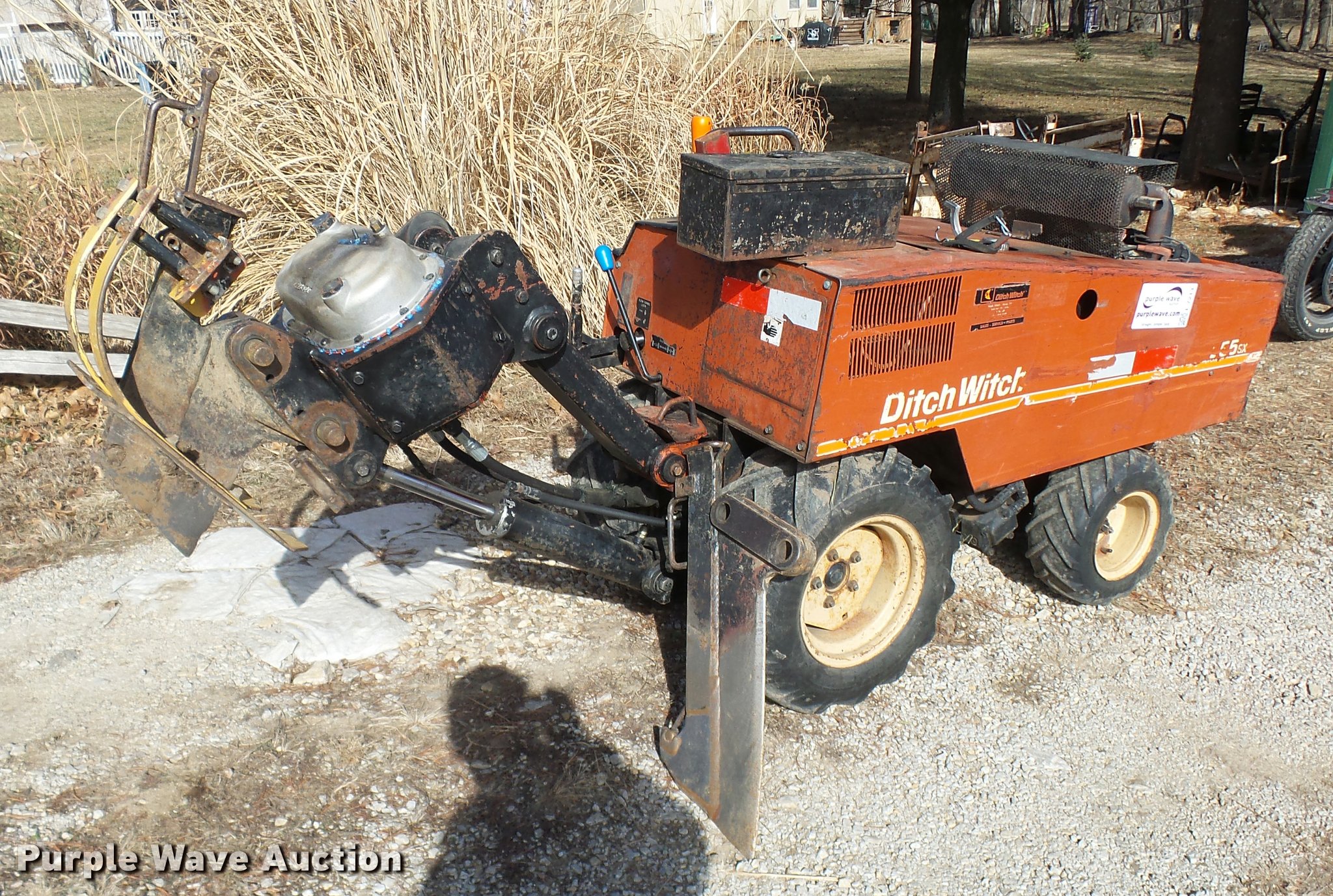 Ditch Witch 255SX cable plow in Richmond, MO Item L7213 sold Purple Wave