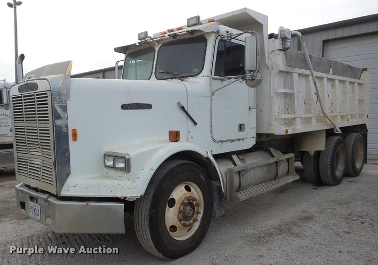 image for item AG9275 1988 Freightliner FC60 dump truck