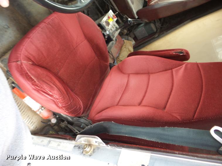 image for item AG9275 1988 Freightliner FC60 dump truck