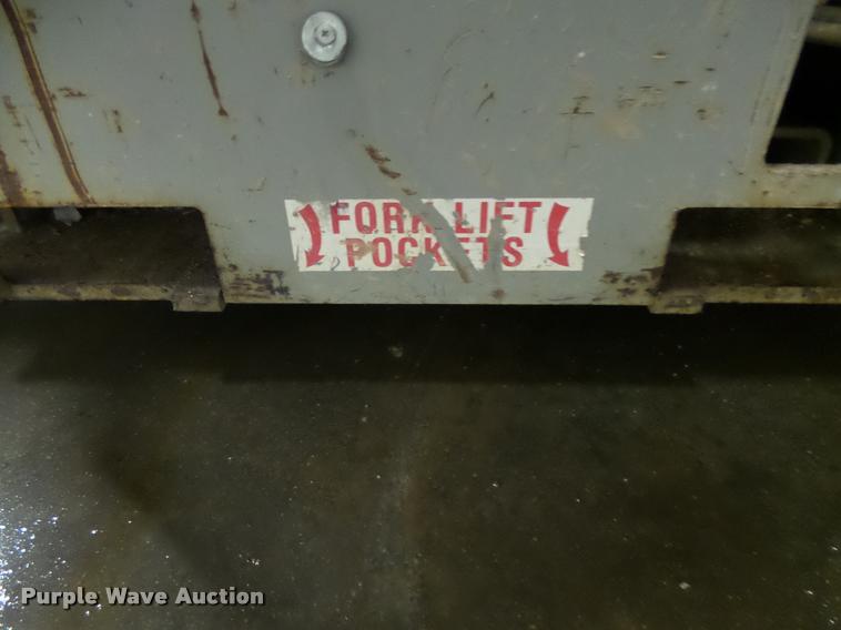 image for item AL9012 2000 Mec 2647ES scissor lift