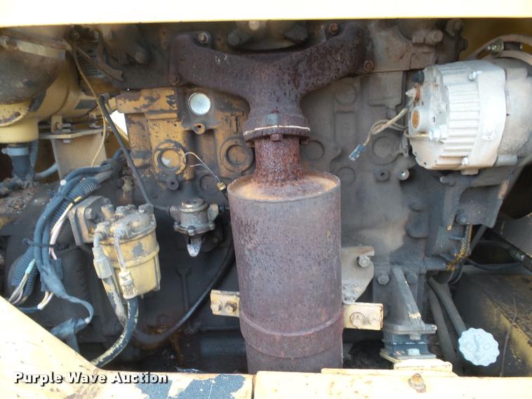 image for item BM9522 Hyster C530A pneumatic roller