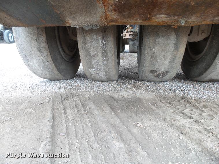 image for item BM9522 Hyster C530A pneumatic roller