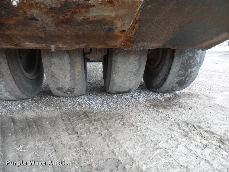 image for item BM9522 Hyster C530A pneumatic roller