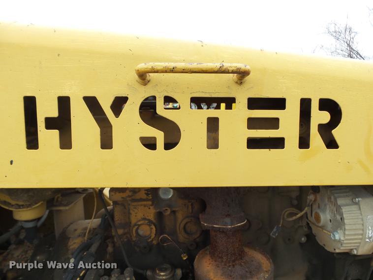 image for item BM9522 Hyster C530A pneumatic roller