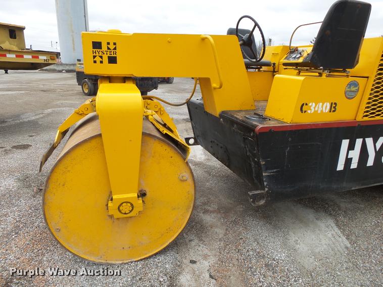 image for item BM9524 Hyster C340B double drum roller