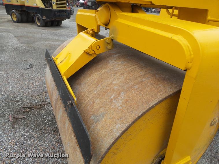 image for item BM9524 Hyster C340B double drum roller