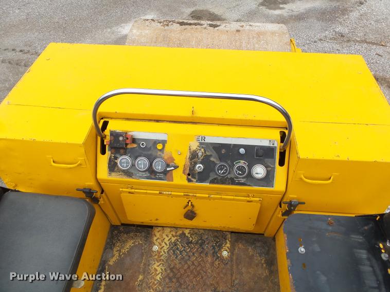 image for item BM9524 Hyster C340B double drum roller