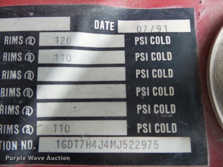 image for item BM9525 1991 GMC TopKick oil distributor truck