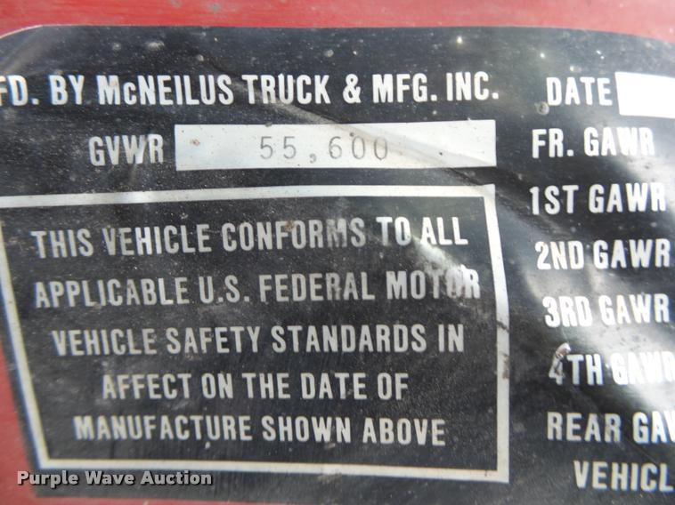 image for item BM9525 1991 GMC TopKick oil distributor truck